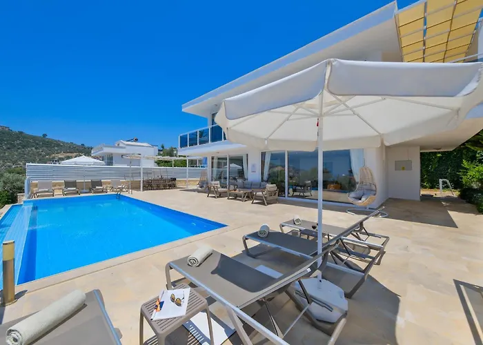 Lumiere Villas 2